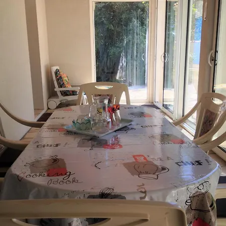 Maison Familiale A Grand-village